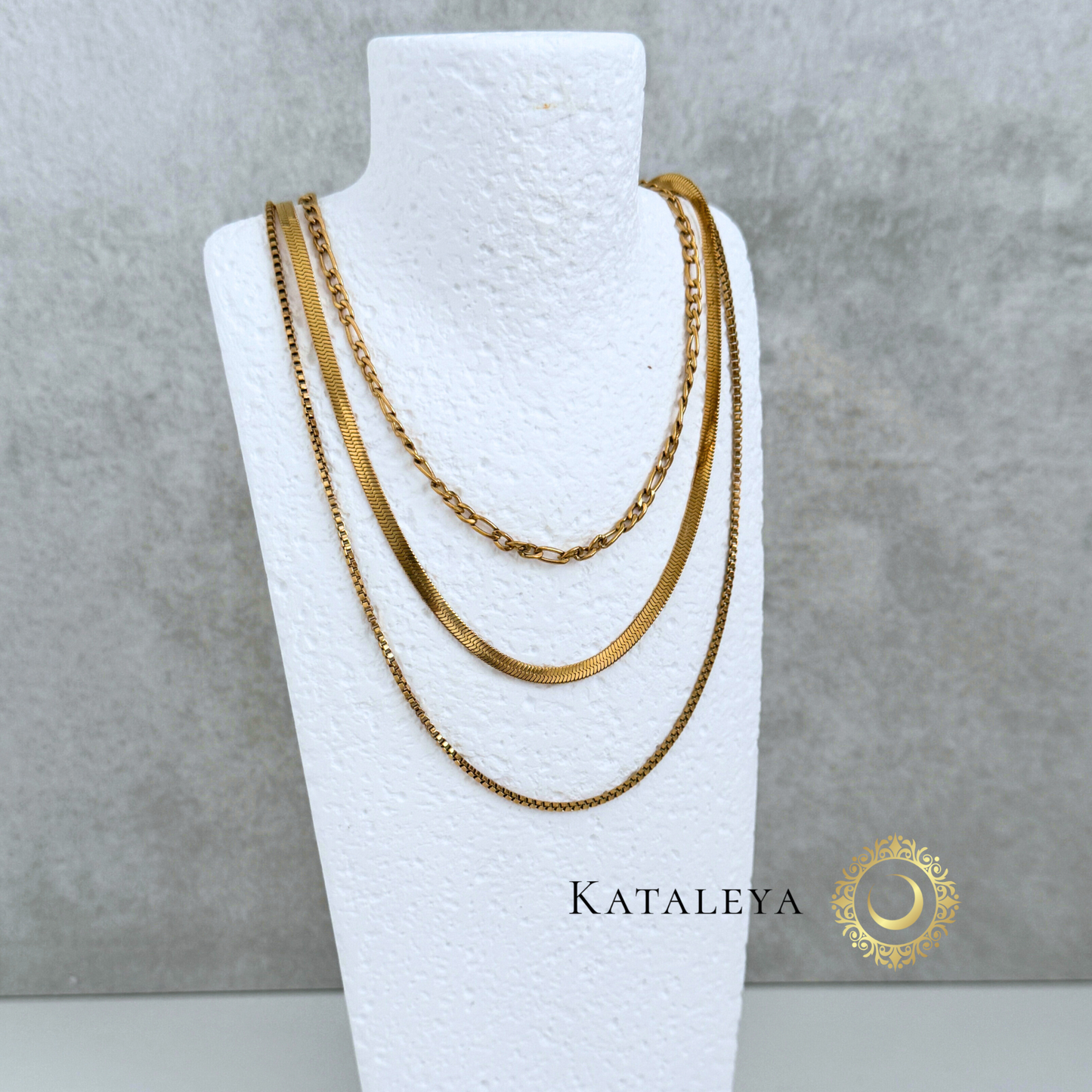 Goddess Layers Necklace – Triple Gold Chain