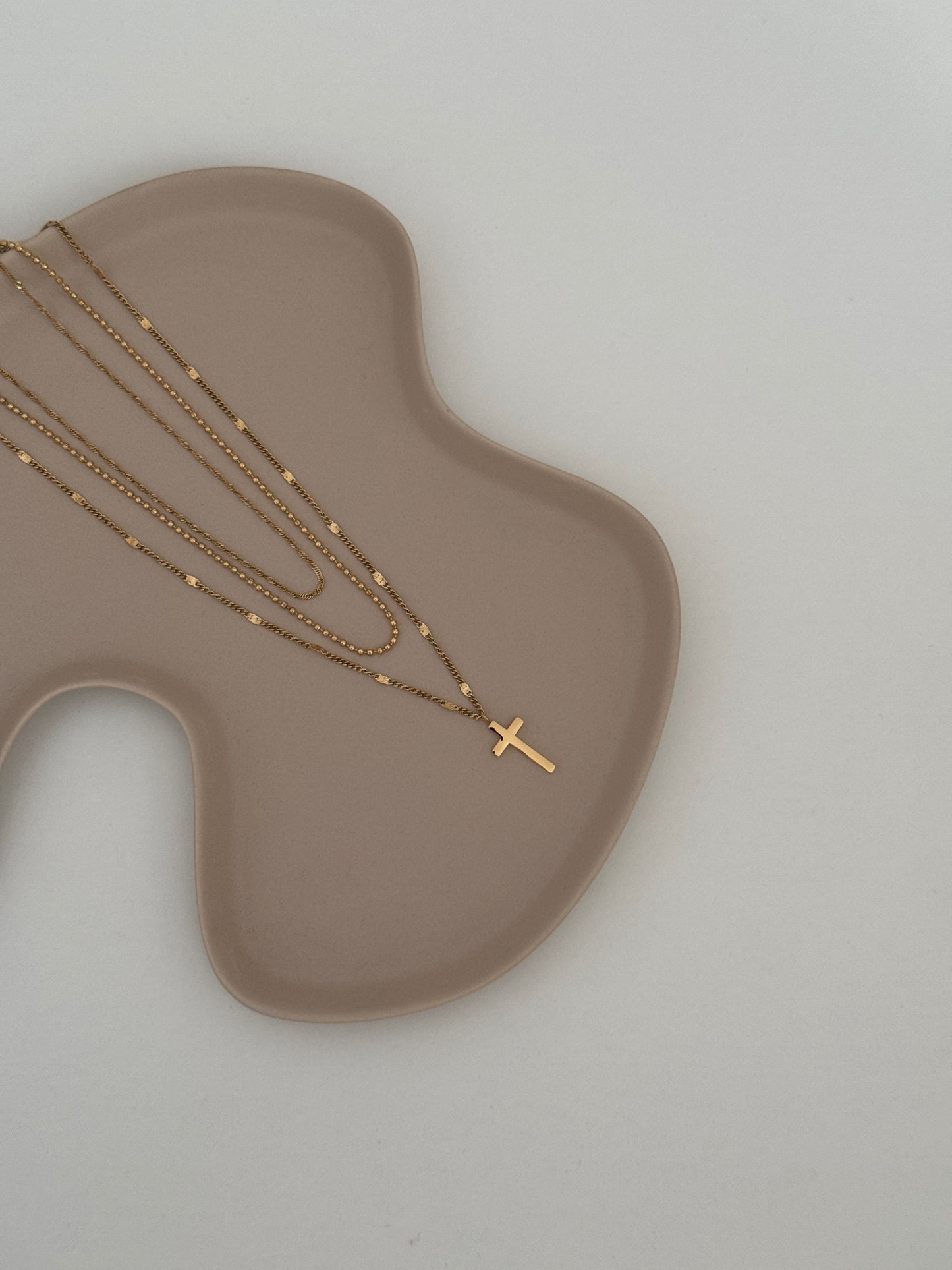 Creu - Layered Cross Pendant Necklace