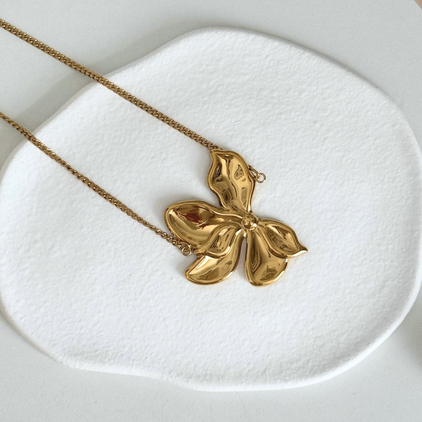 Flora Bloom - Waterproof Gold Flower Jewelry Set