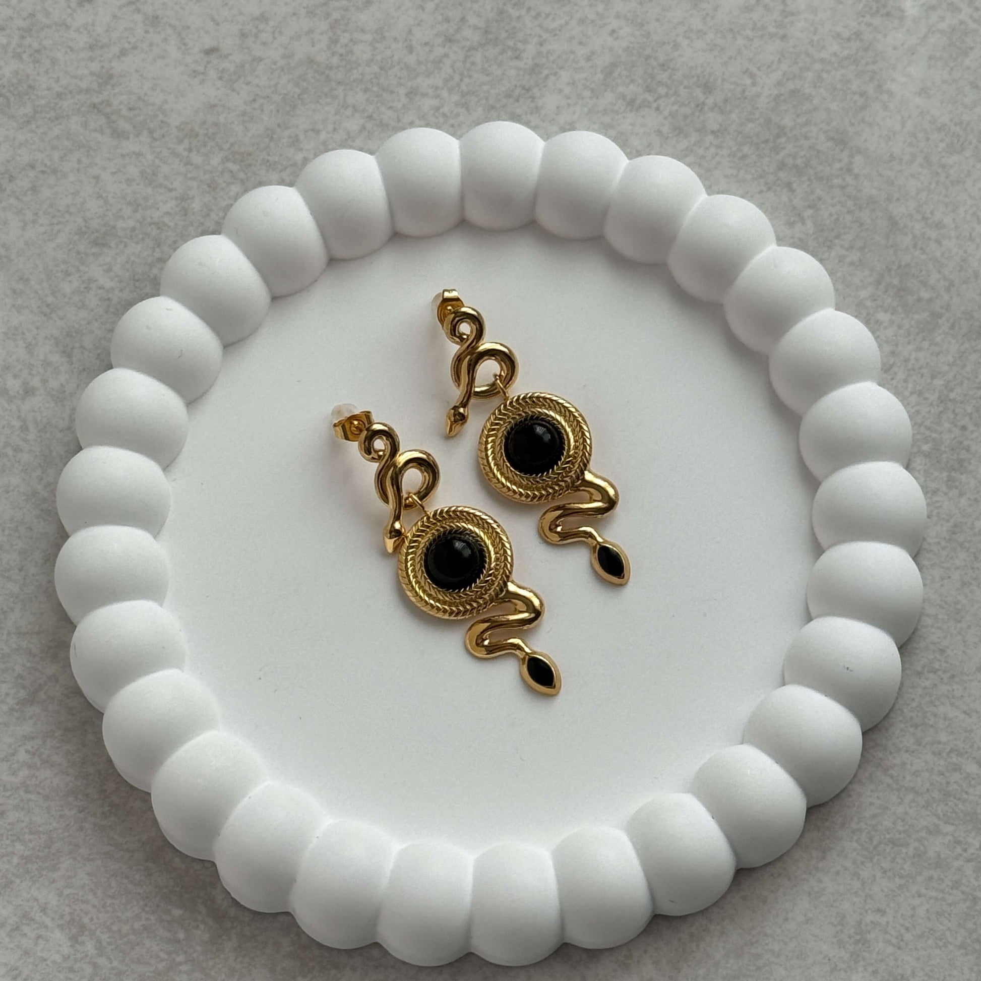 Black agate snake drop gold earrings - Kataleya