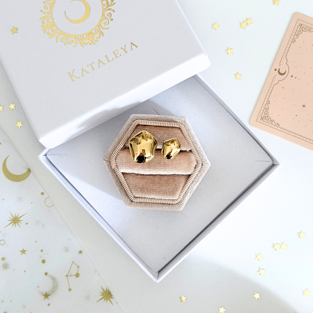 Ione Nugget Ring