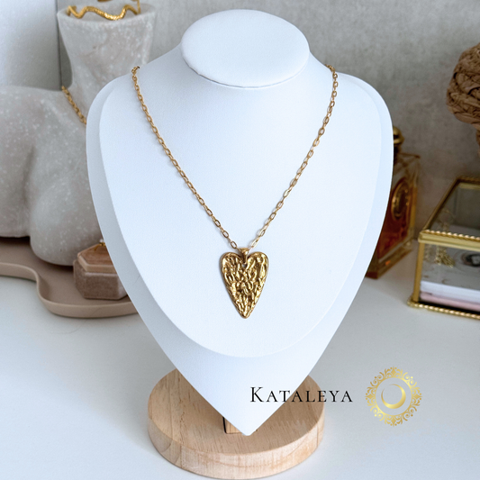 Sculpted Heart Long Necklace