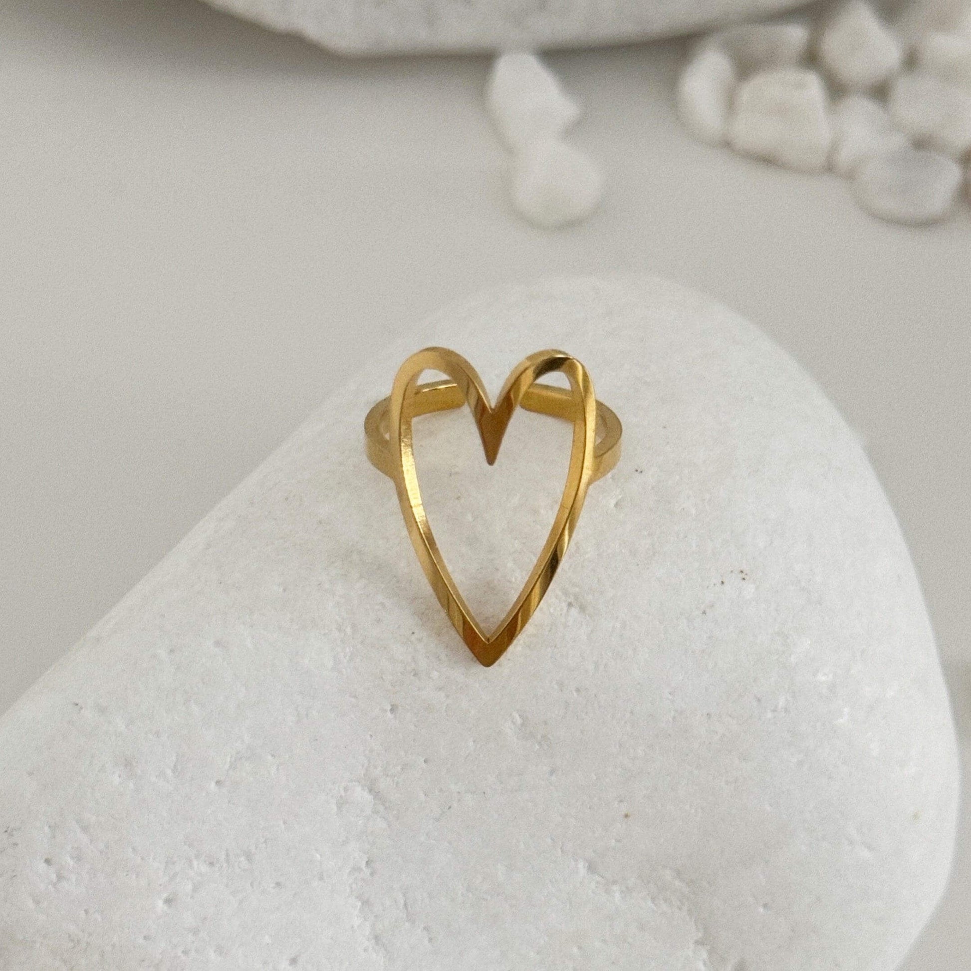 Amoretta - Gold Heart Ring - Kataleya