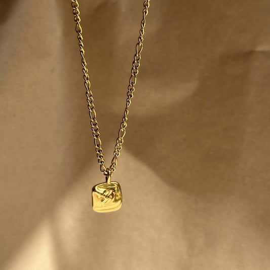Cara Face Pendant Gold Necklace - Waterproof & Tarnish Free by Kataleya