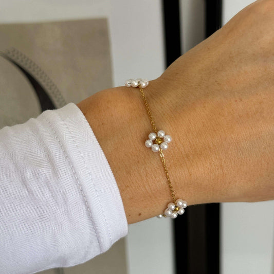 Daisy Pearl White Bracelet - Kataleya