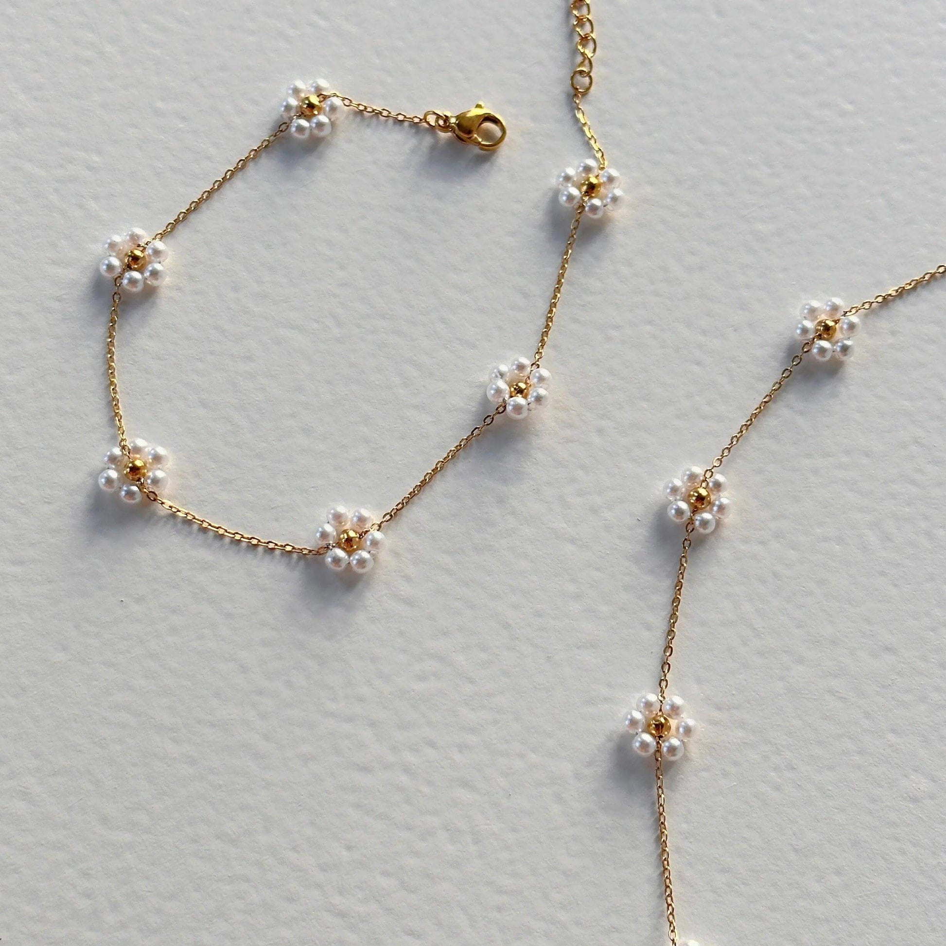 Daisy Pearl White Bracelet - Kataleya