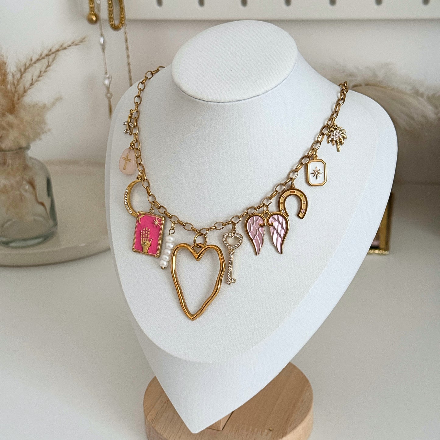 Multi-Charm Necklace Ariana